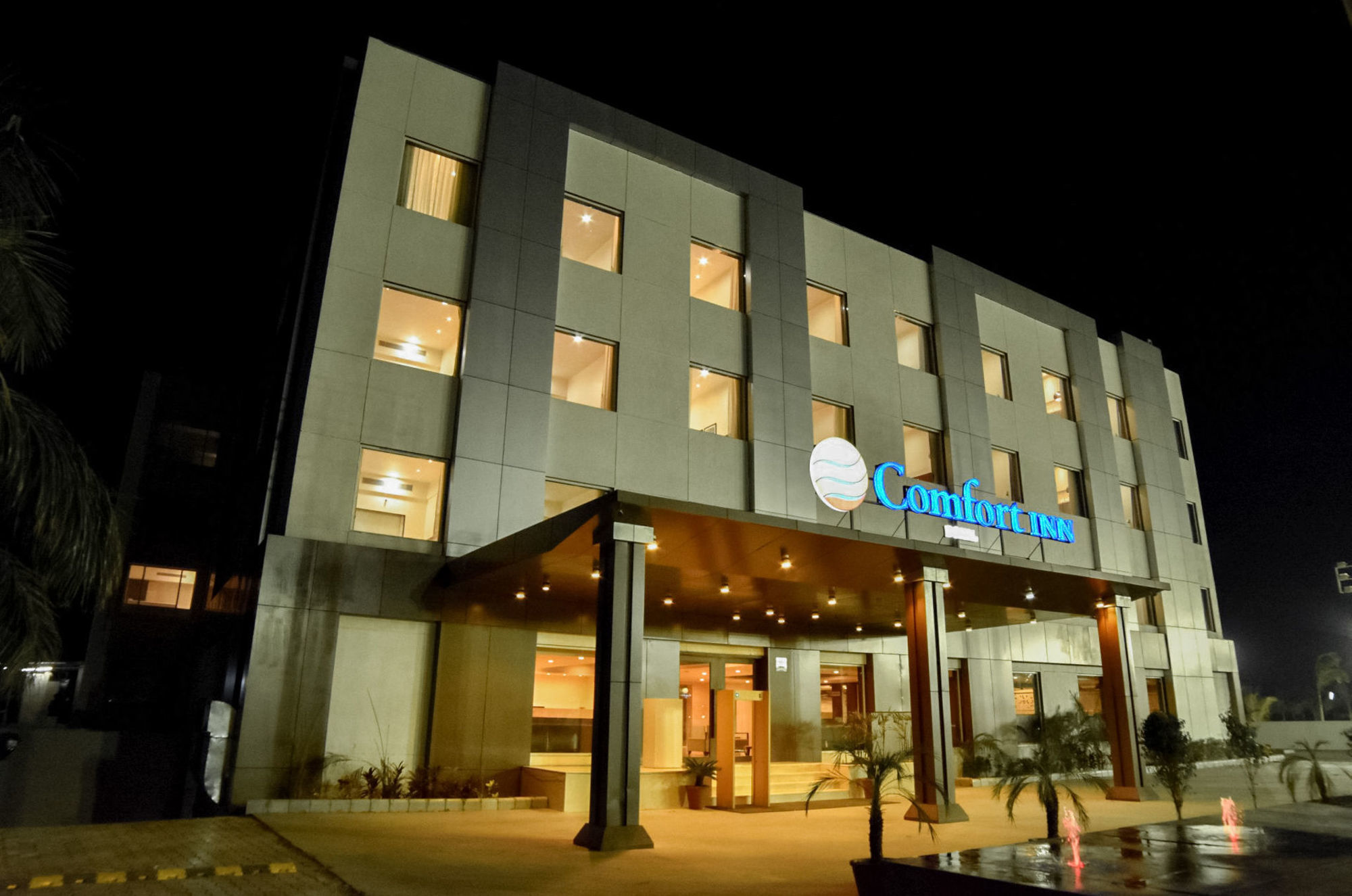 Comfort Inn Donil Vadódara Exteriér fotografie