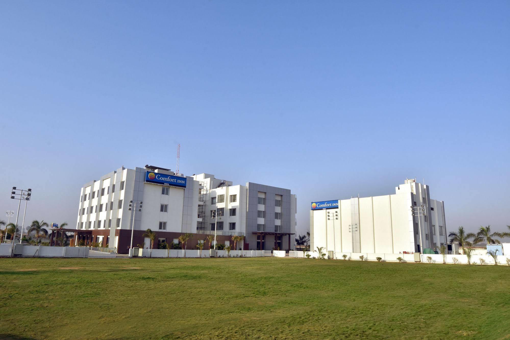 Comfort Inn Donil Vadódara Exteriér fotografie
